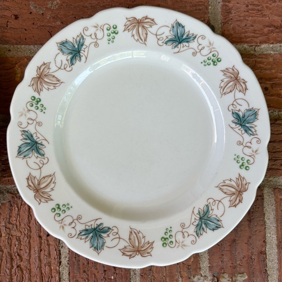 Set of 4 Vintage Walker China Vitrified Salad Plates Teal & Brown Leaves 9 1/8” - Picture 5 of 7